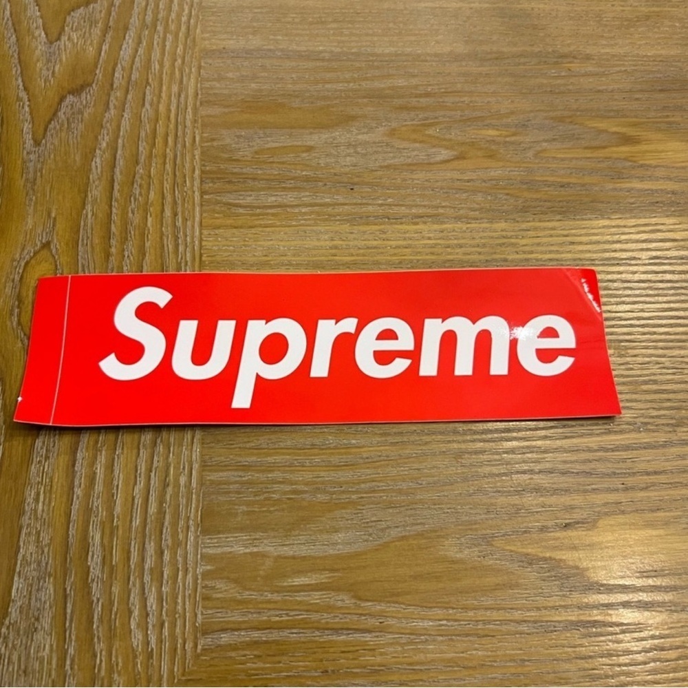 Supreme Red Camera Bag & Sticker NWT - Picture 6 of 7